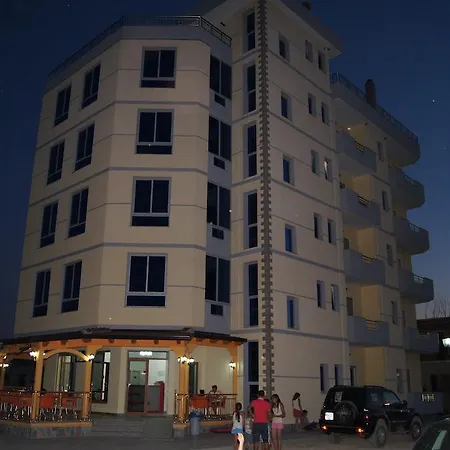 Restaurant Globi Velipojë