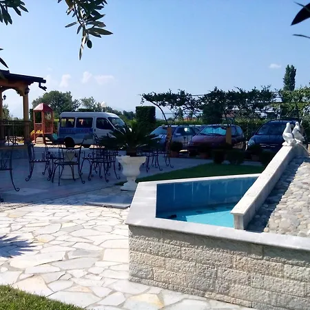 Hotell Restaurant Globi Velipojë