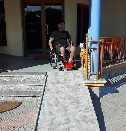 Restaurant Globi 3* Velipojë