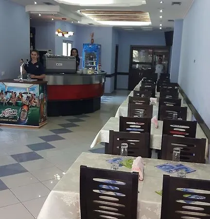 Restaurant Globi 3* Velipojë