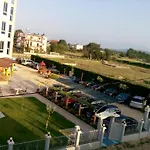 Hotel Restaurant Globi Velipojë