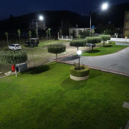 Restaurant Globi 3* Velipojë