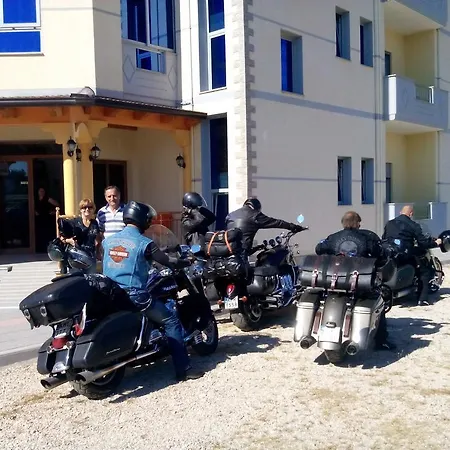 Restaurant Globi Hotel Velipojë