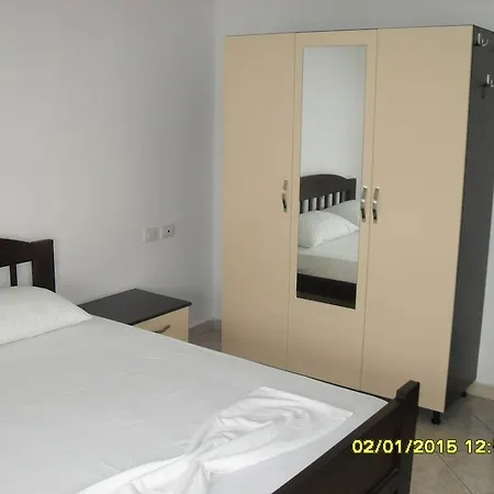 Restaurant Globi 3* Velipojë