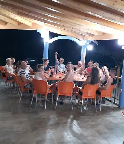 酒店 Restaurant Globi Velipojë